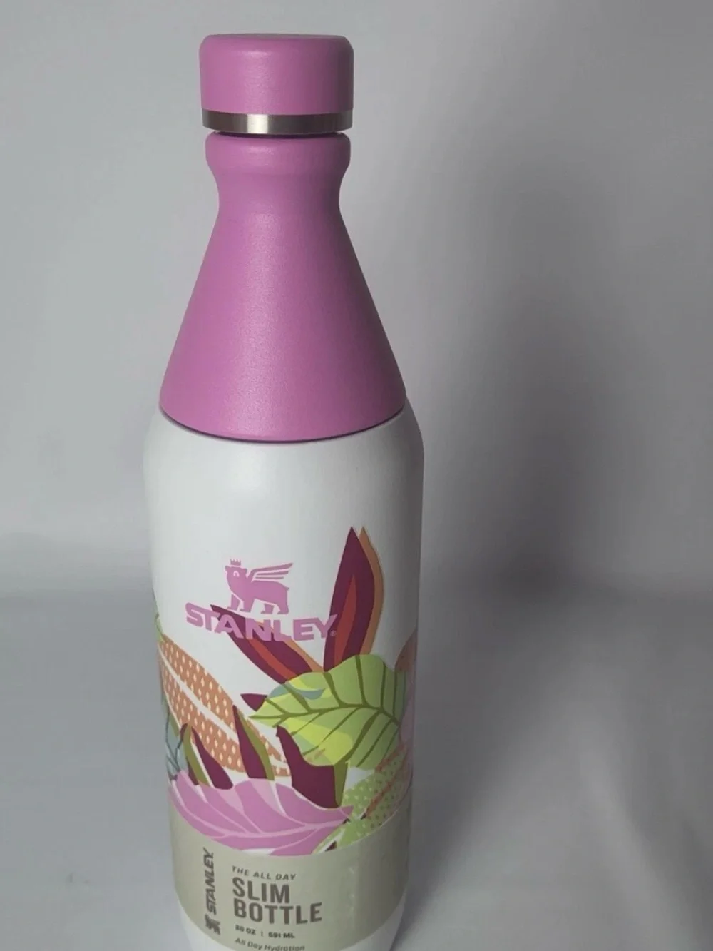 NEW Stanley Mother's Day Iceflow All Day Slim Bottle Frost Tropic 20oz